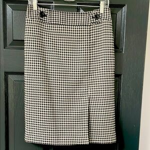 BOGO SALE Ann Taylor Houndstooth Pencil Skirt